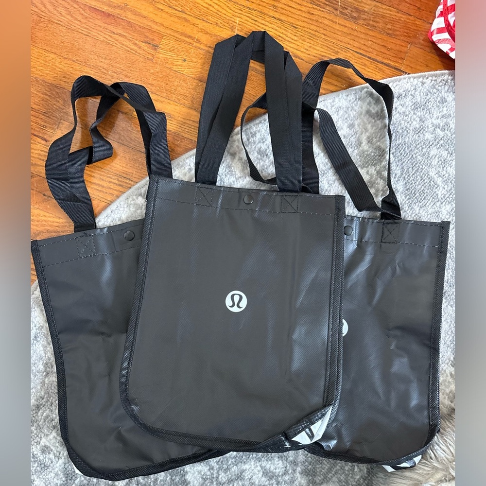 Lululemon bags